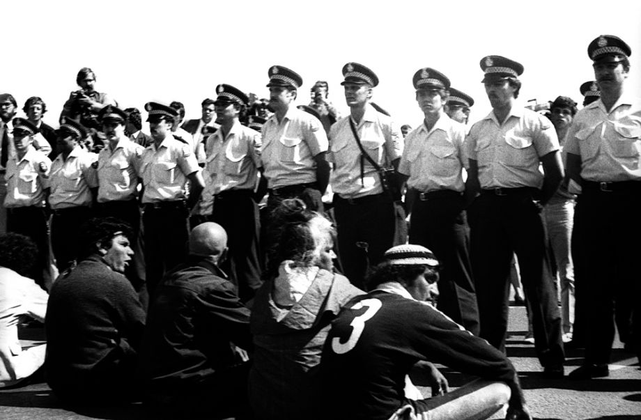 Police and protesters at peaceful protest ’82