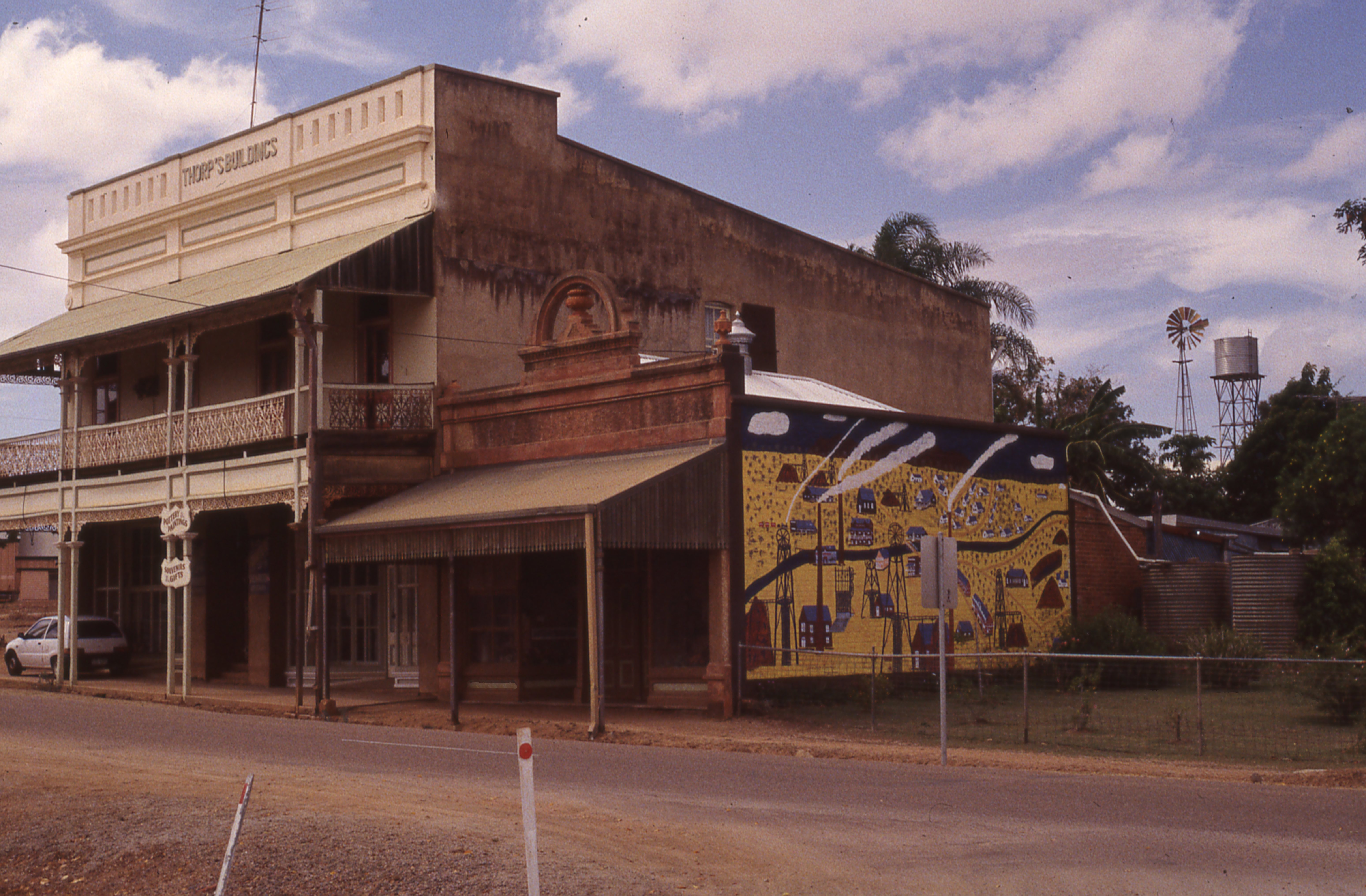Thorp’s Buildings, ca.1994, Image courtesy of National Trust of Australia (Queensland) 