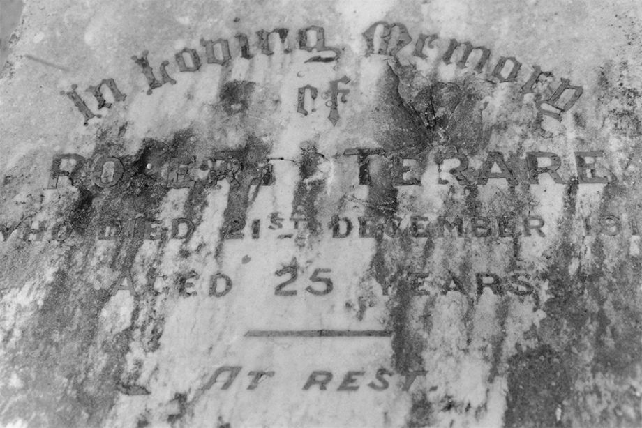 Headstone of Robert Terare in the Bundaberg Cemetery, Queensland 