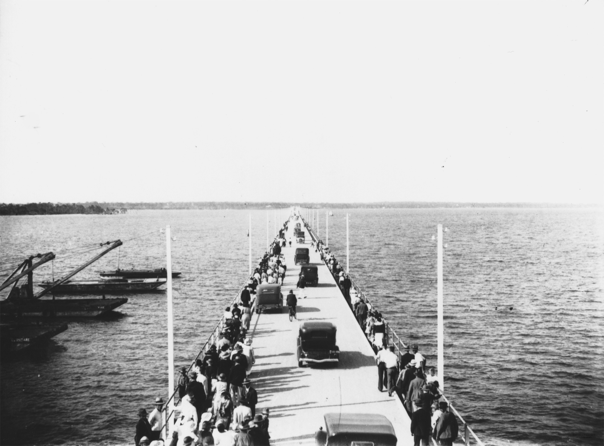 Hornibrook Highway viaduct on opening day, Redcliffe, 1935 Hornibrook Highway viaduct on opening day Redcliffe 1935