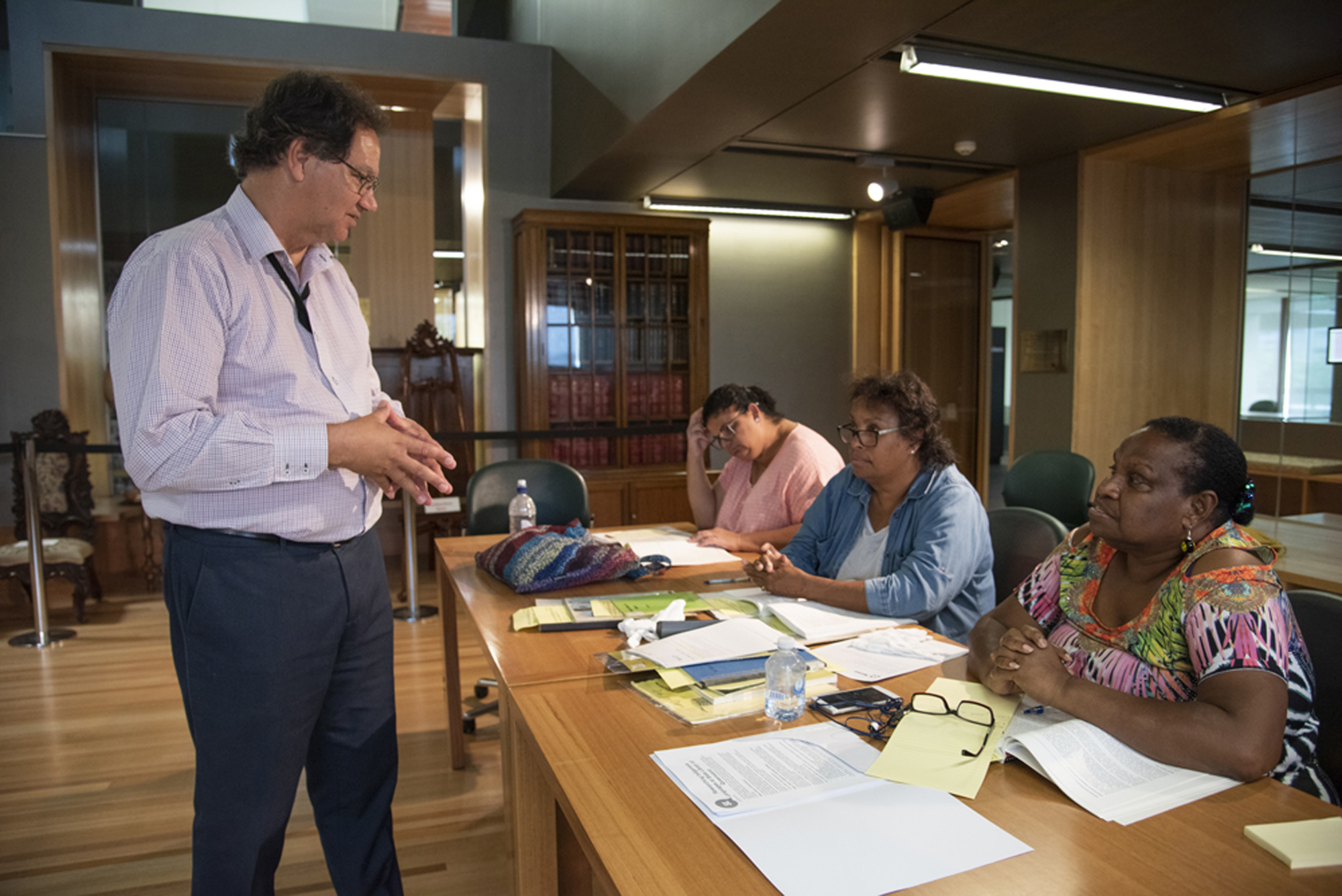 Learning Languages with State Library Resources