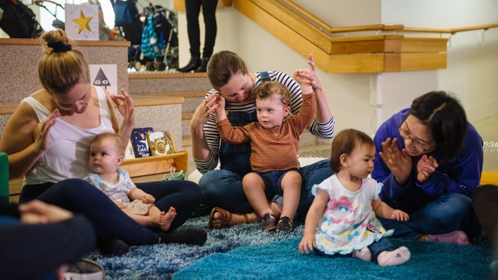 Babies clapping
