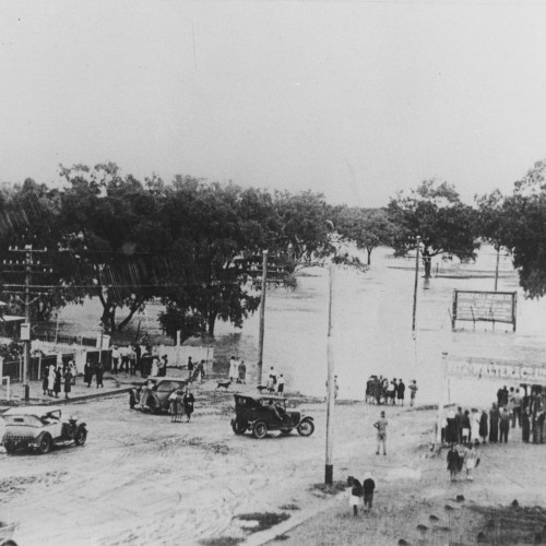 Warrego River in flood at Charleville, 1934