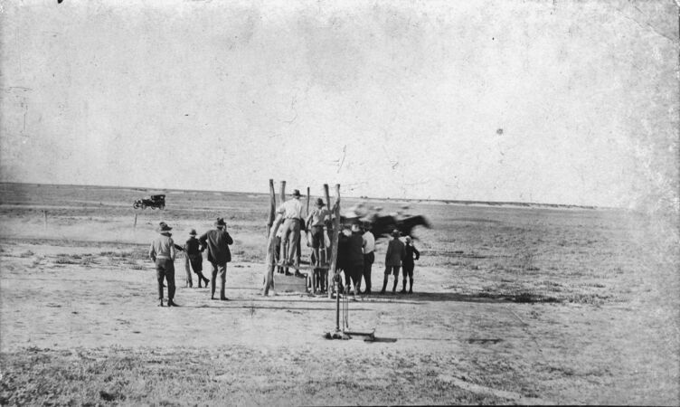 outback races in the 1920s