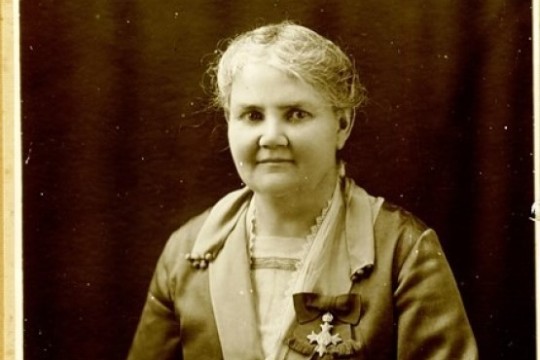 Mrs Annie Wheeler ca1920