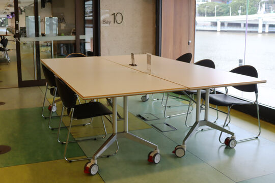 Edge Meeting table 11 (Seats 8)