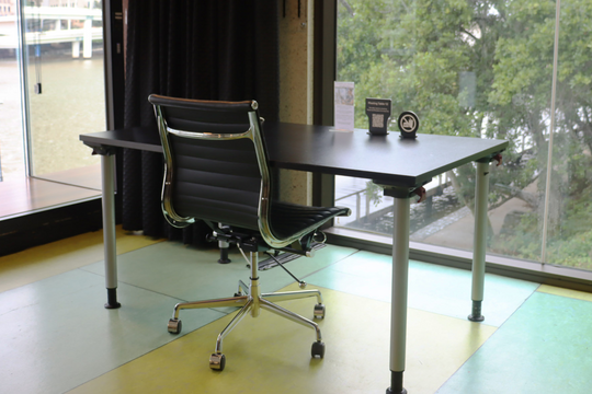 Edge Meeting Table 12 (Seats 3)