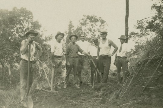 Road construction crew working on the Kuranda- Smithfield Road ca 1930