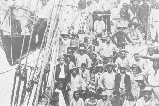 South Sea Islanders arriving by ship in Bundaberg, Queensland Negative number: 18058