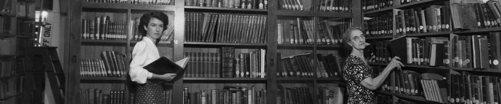 Interior of Townsville library ca 1948