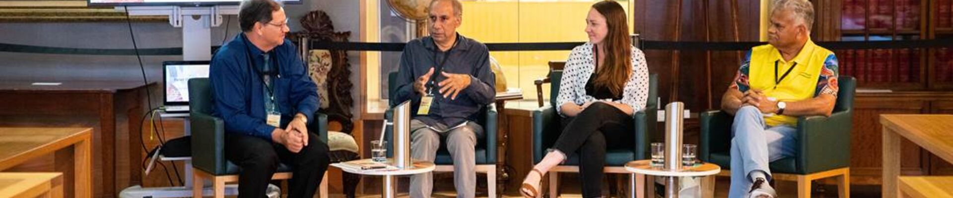 Languages Panel with Des Crump