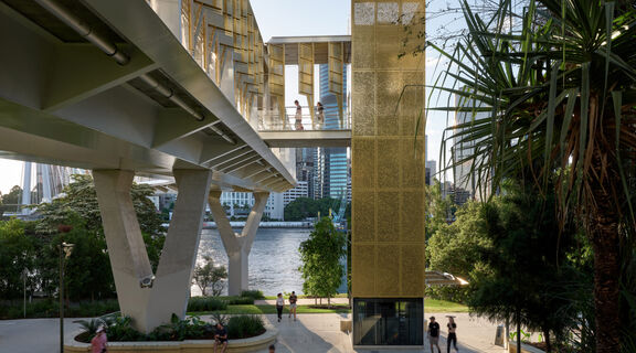 A photo of Kangaroo Point Bridge