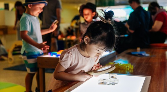Children at State Library of Queensland