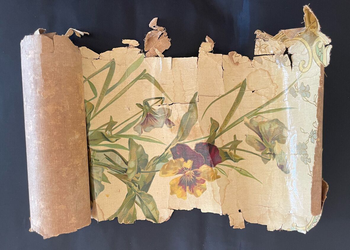 Wallpaper sample, ca. 1908-1910. Elizabeth Byrne Textiles ca. 1908.