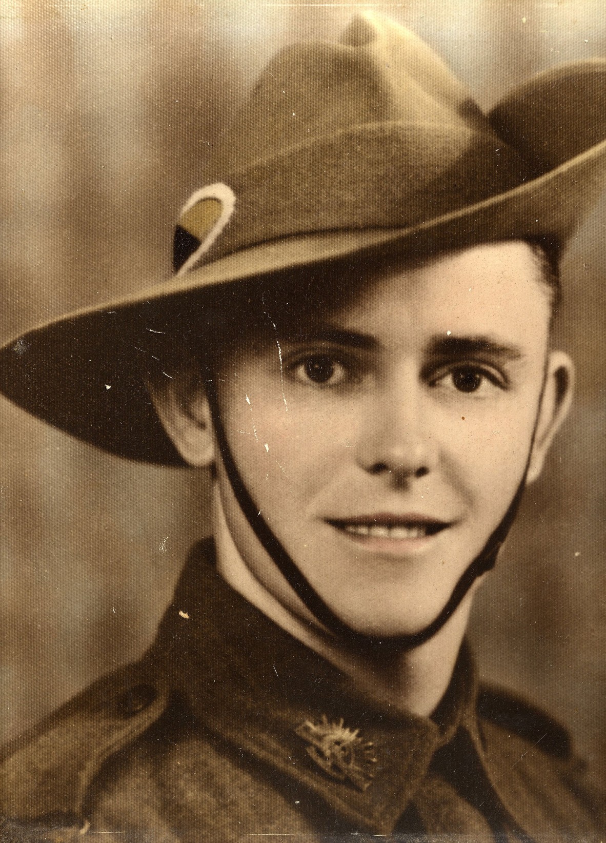 Portrait of William Shaw Thompson c.1941 wearing slouch hat and uniform.