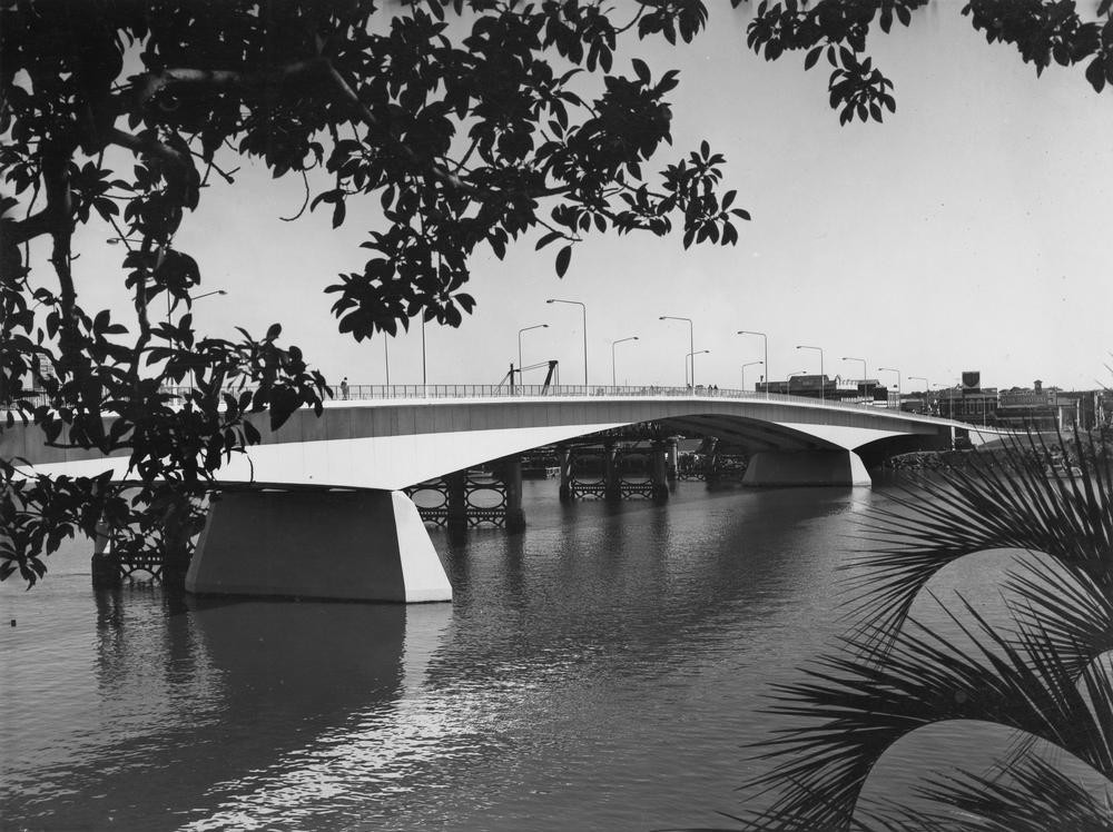 Third permanent Victoria Bridge, Brisbane, Queensland, 1969