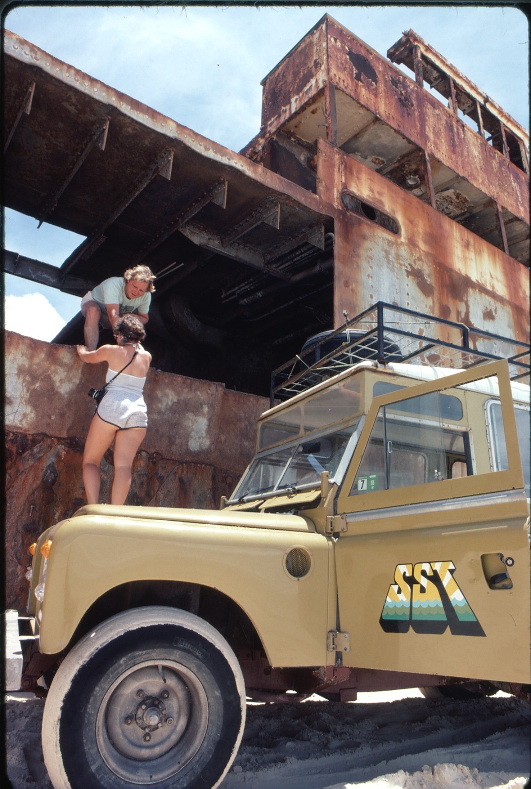 Sun Safari Tours at wreck of Cherry Venture, Teewah Beach, 1980.