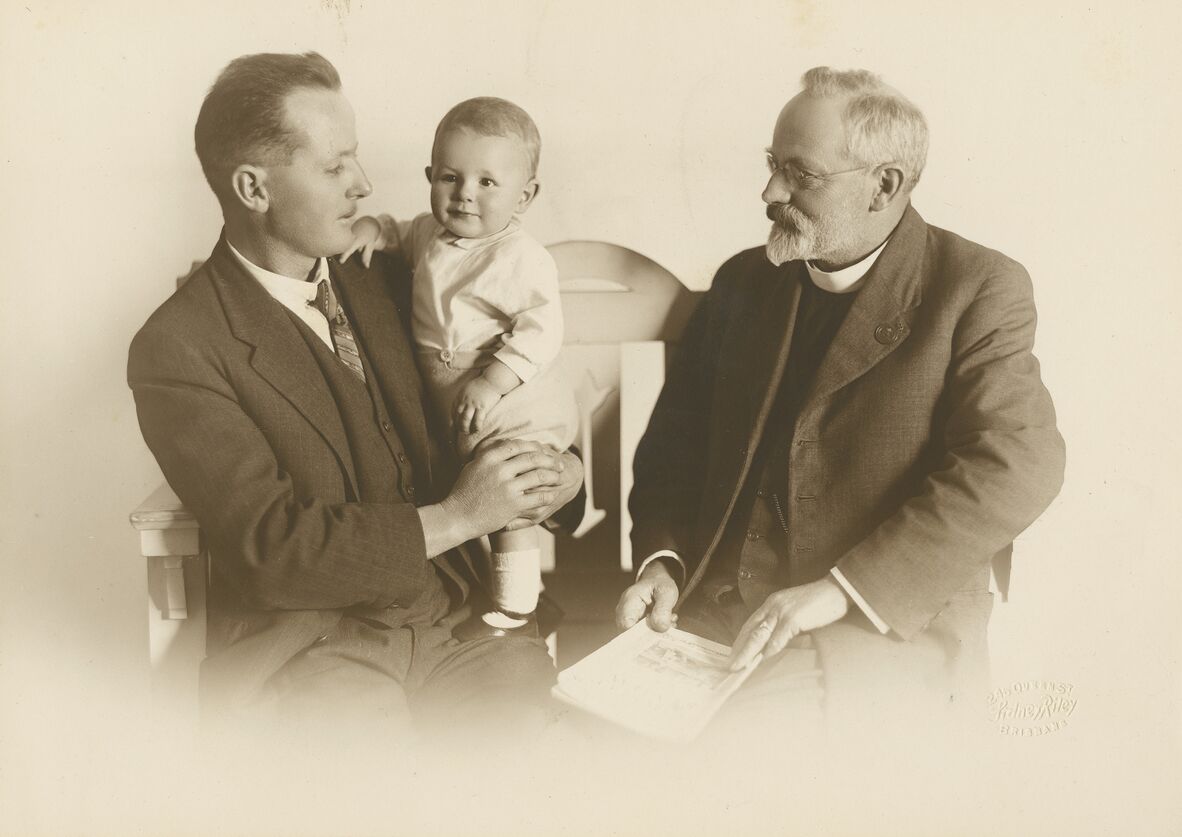 3 generations of the Garland Family