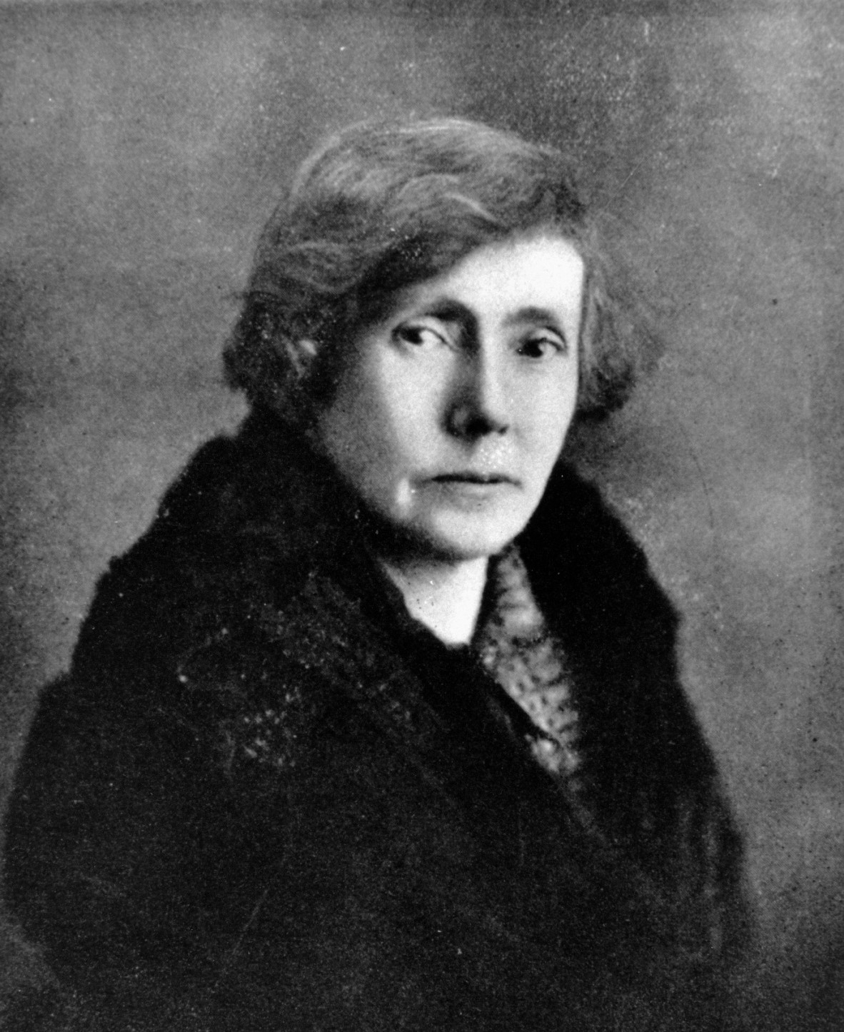 A portrait of journalist Alice Guerin Crist