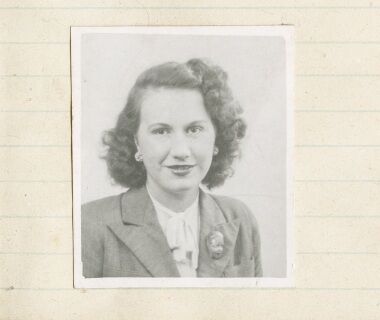 Portrait of Gwendoline (Bobbie) Parfitt in Charles Rowland Williams's wartime scrapbook. 