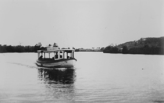 Black and white photo of Yandina mail boat Ariel on the Maroochy River ca 1954