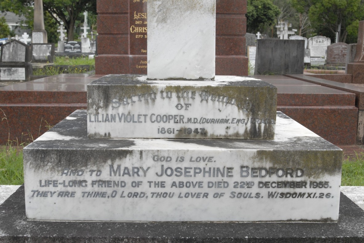 The grave of Dr Lilian Cooper and Ms Mary Josephine Bedford