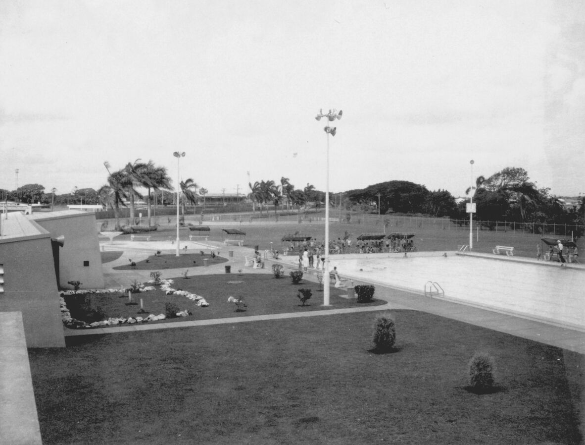Mackay Memorial Swimming Pool, Milton Street, Mackay.