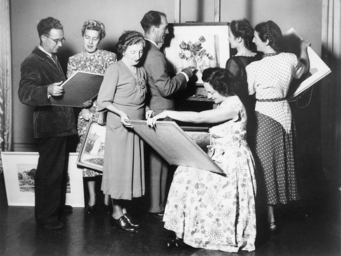 Members of the Brisbane Art Group meeting at Dorothy Coleman's Studio, ca. 1953.
