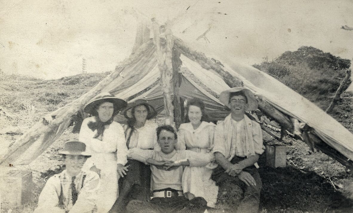Campers at Redcliffe, c1922