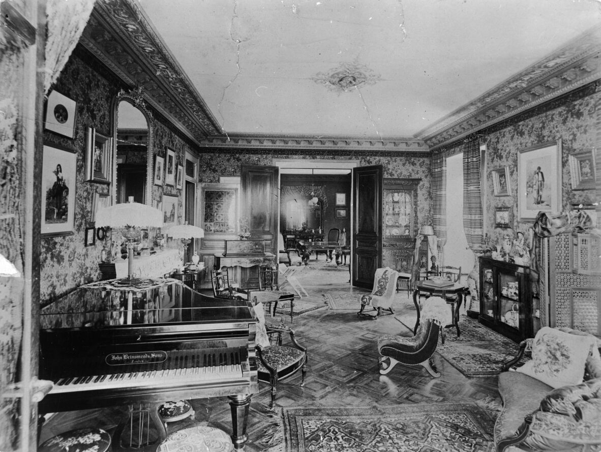 Ornately decorated sitting room.