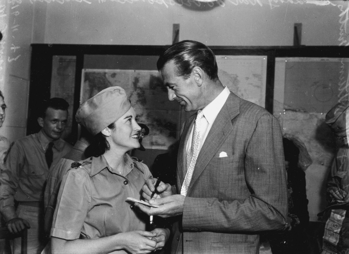 War correspondent Lorraine Stumm with Gary Cooper.