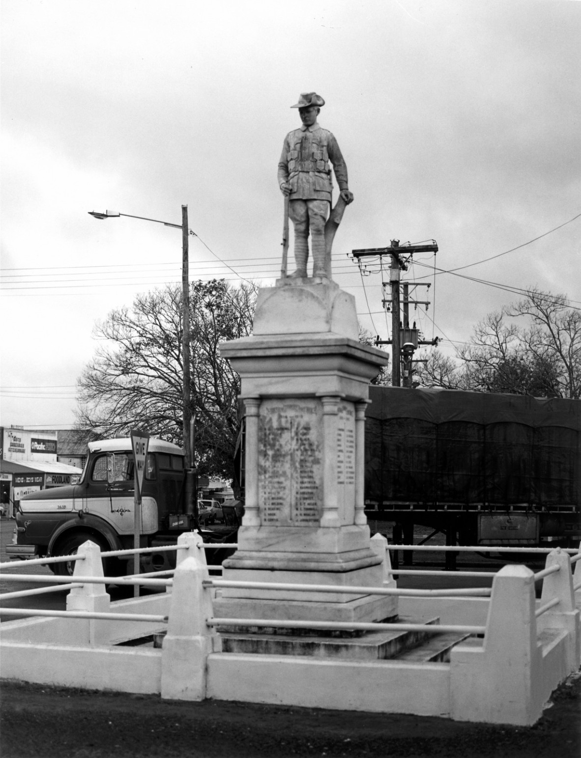 War Memorial in Lamb Street, Murgon 1983