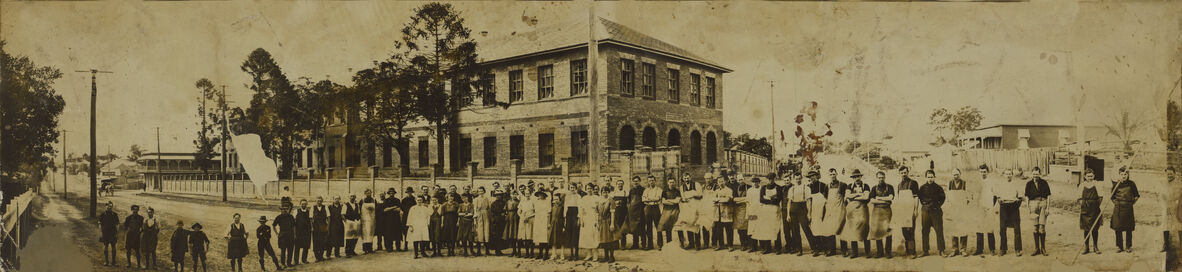 Dixon’s Shoe Factory, Montague Road, West End. 1900.