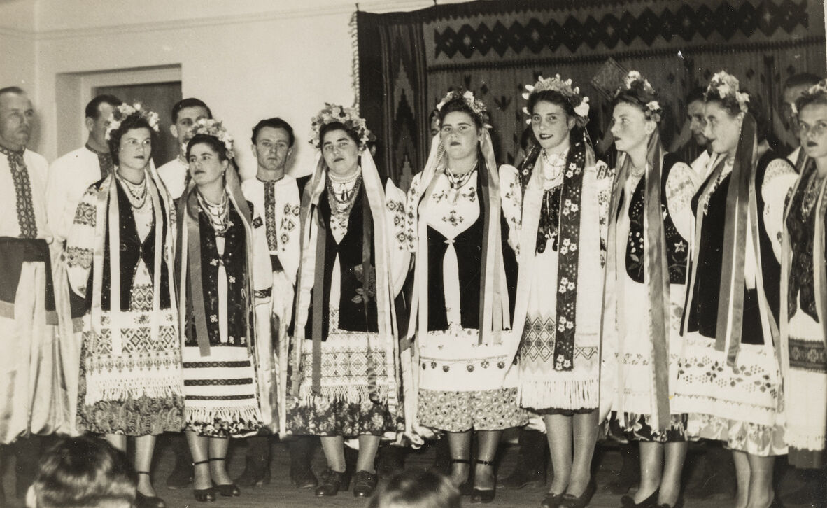 Ukrainian Association of Queensland Choir, St Luke's School, Buranda, 1951.