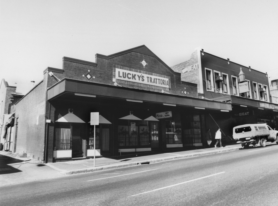 Street view of Luckys Trattoria and the Beat Nightclub