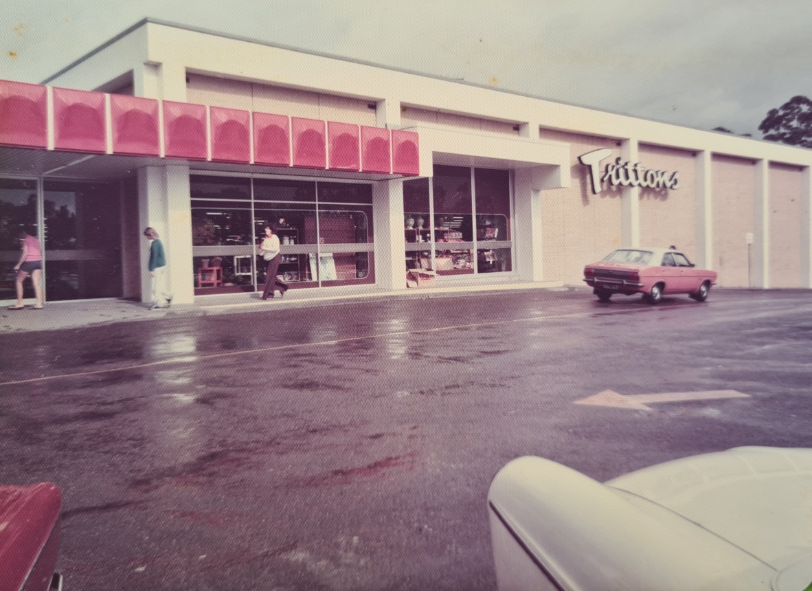 Street view of Trittons Garden City, 1970s. Photo courtesy of Ken Tritton