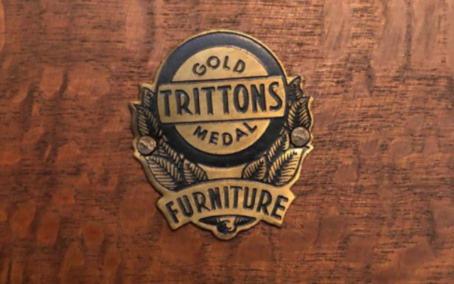 Trittons Gold Medal Emblem
