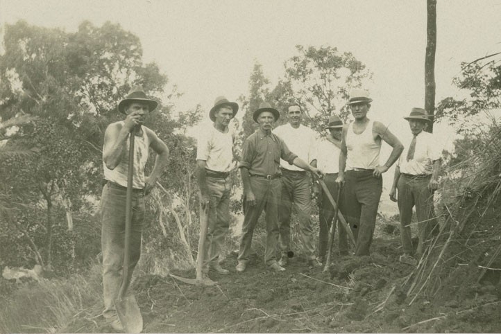Road construction crew working on the Kuranda- Smithfield Road ca 1930 
