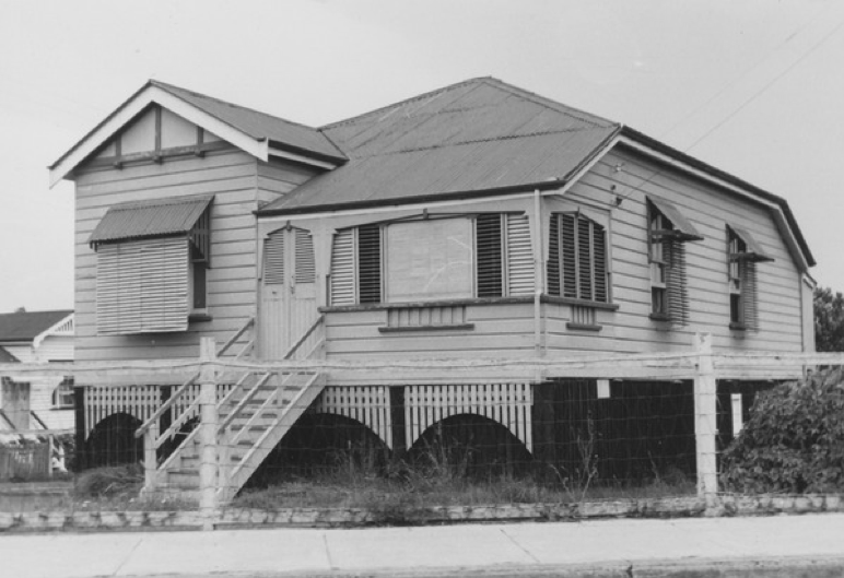 A picture of a house with a set of stairs at the front in Newmarket