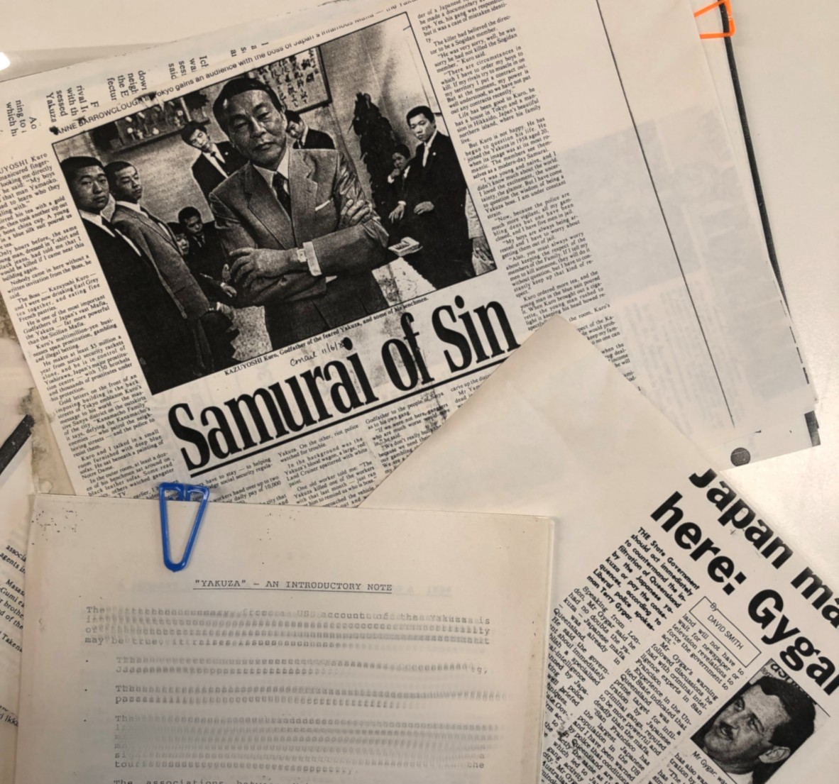 27307/189  Miscellaneous copies of material including newspaper clippings, notes, reports, journal articles, police reports relating to the activities of the Japanese Yakusa crime syndicate.