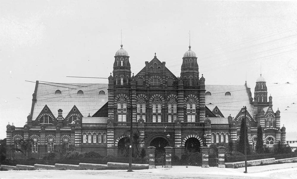 Exhibition Building to Concert Hall to Museum to Queensland Youth Orchestra