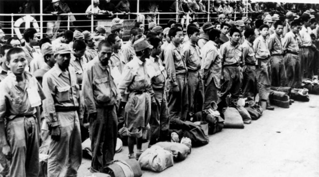 Japanese prisoners arriving at Brisbane from New Guinea ca 1945