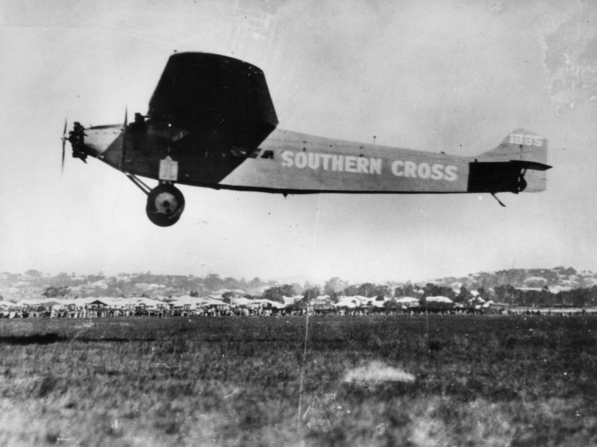 Landing the aircraft, Southern Cross in Brisbane, Queensland, ca. 1928