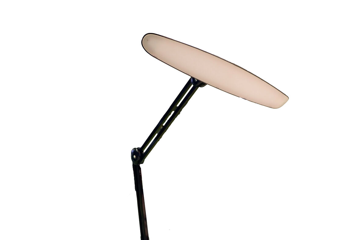 a photo of a LED clamp lamp