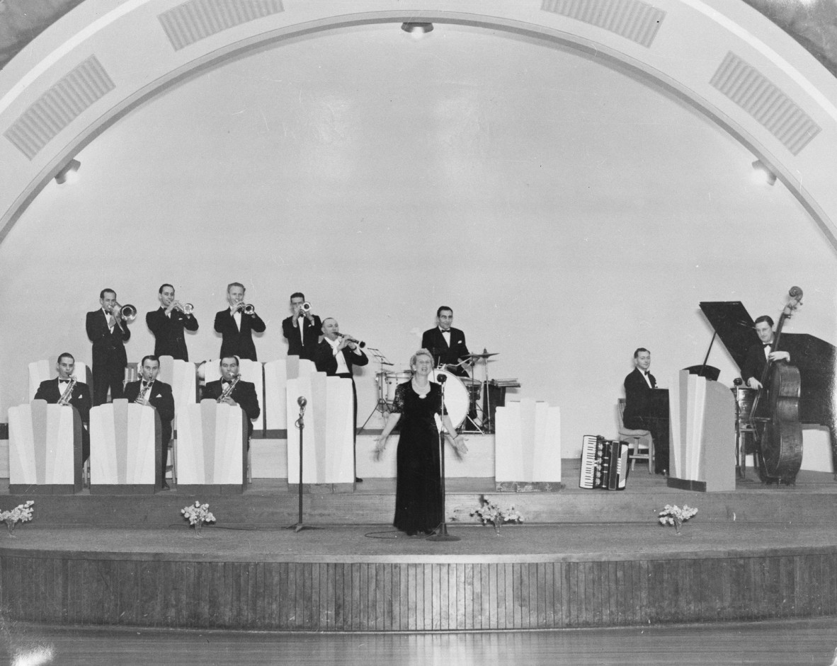 Billo Smith's Dance Band performing at the Cloudland Dance Hall in Bowen Hills, Queensland, ca. 1949.