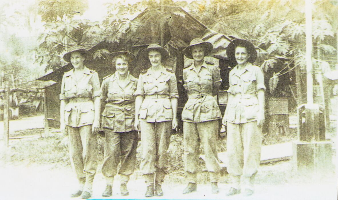 Rae Knox and 4 other nurses in World War II uniforms in Tarakan, Borneo.t nurses