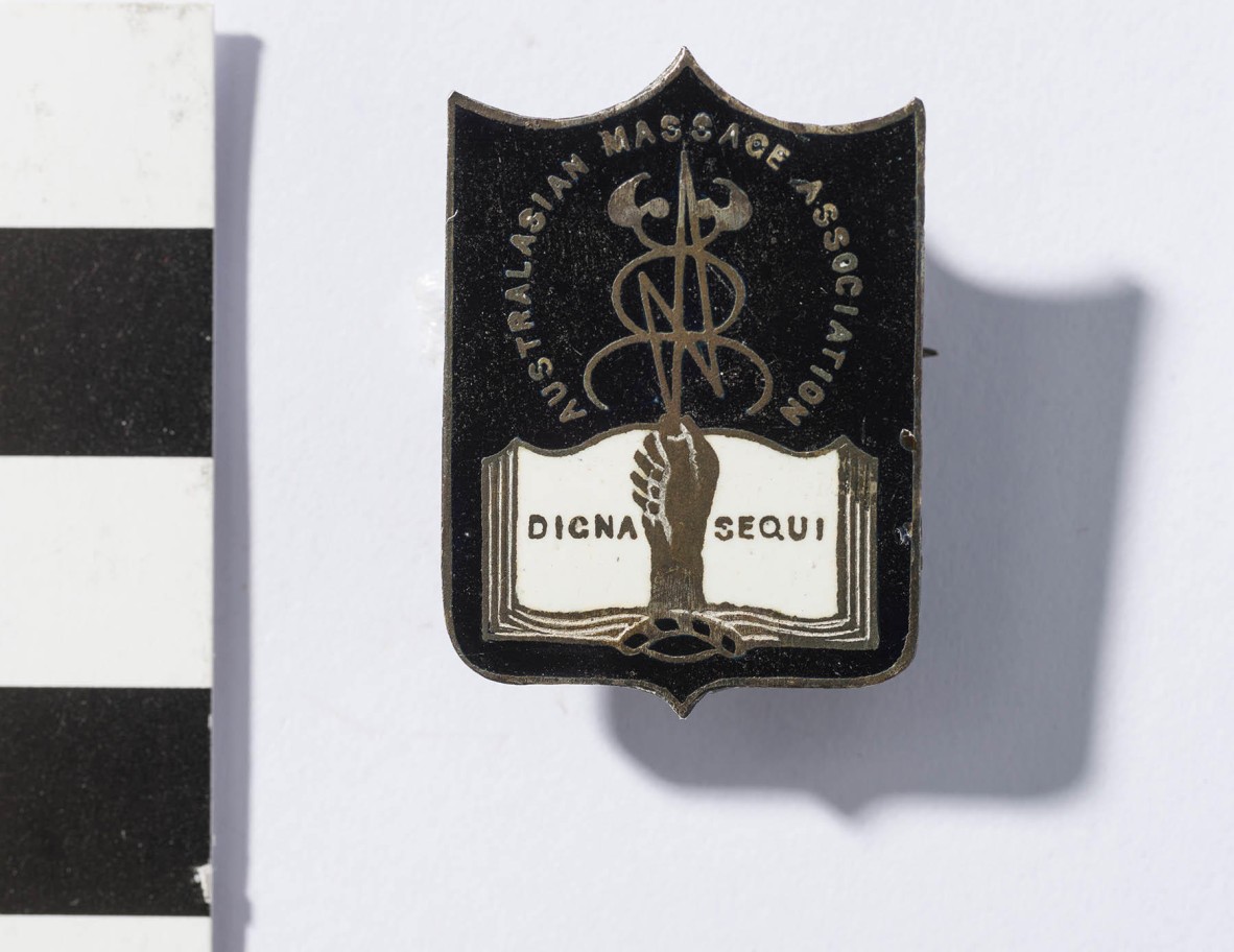 Badge, Australasian Massage Association, Pearl Constance Paten