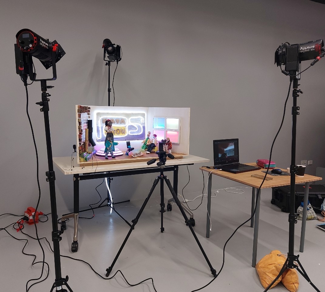 Carolina Plaza stop motion set up