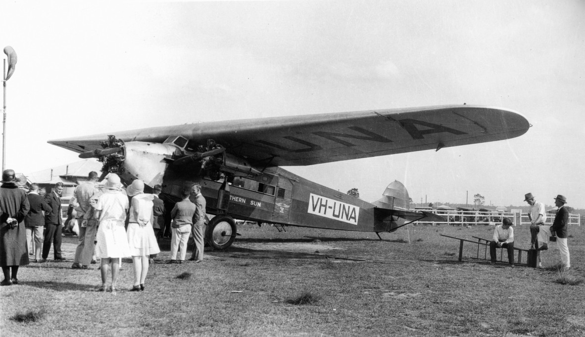  Southern Sun, an Avro 618 Ten, ca. 1930