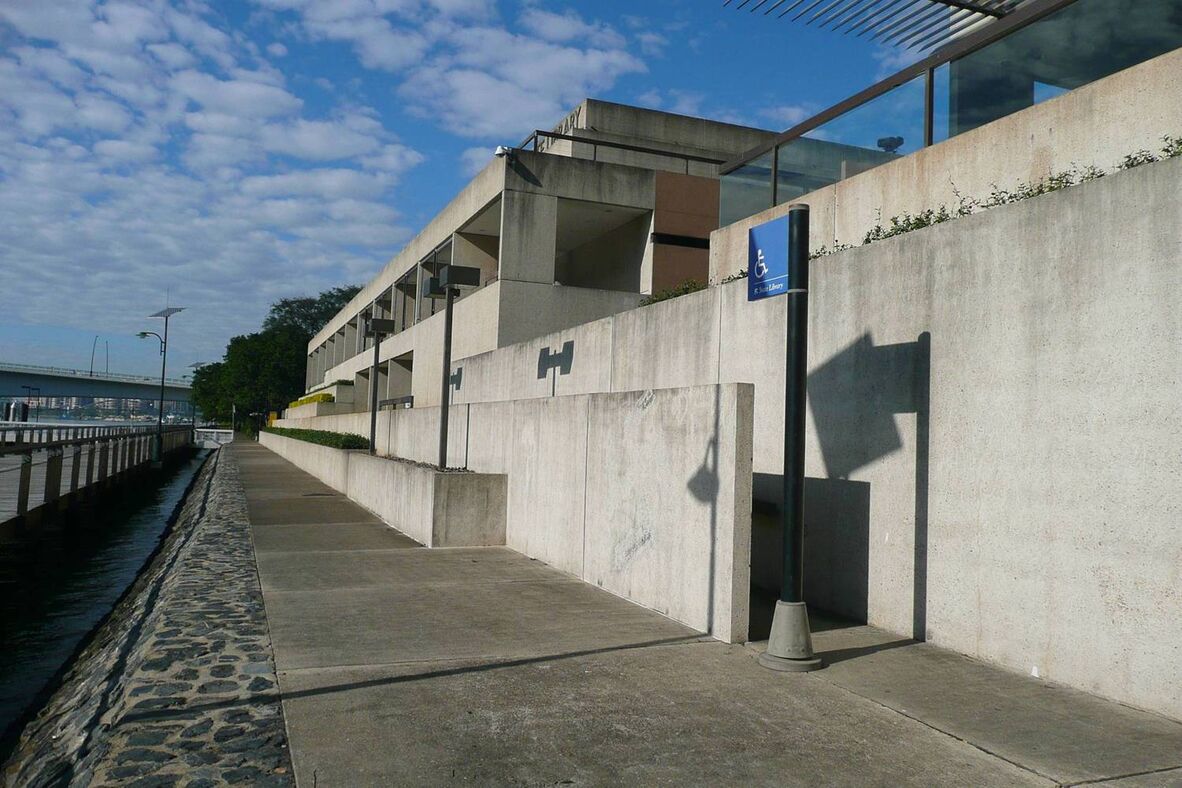 A photo of The Edge building before renovation in 2009